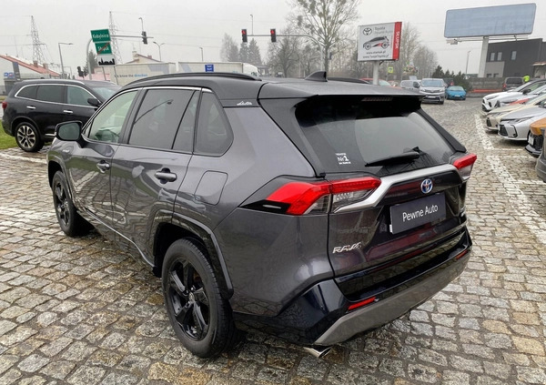 Toyota RAV4 cena 165800 przebieg: 56915, rok produkcji 2021 z Warka małe 232